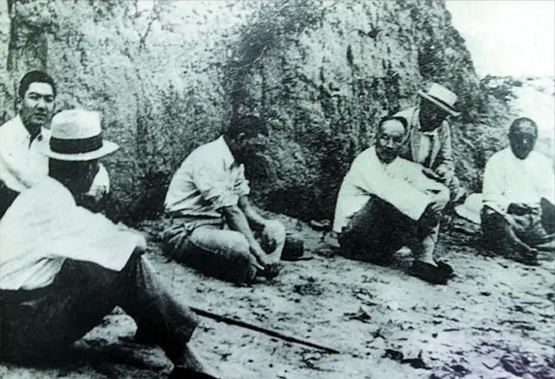 9c6d80b4b2764f9fb294678f62161fe1.png 9c6d80b4b2764f9fb294678f62161fe1.png